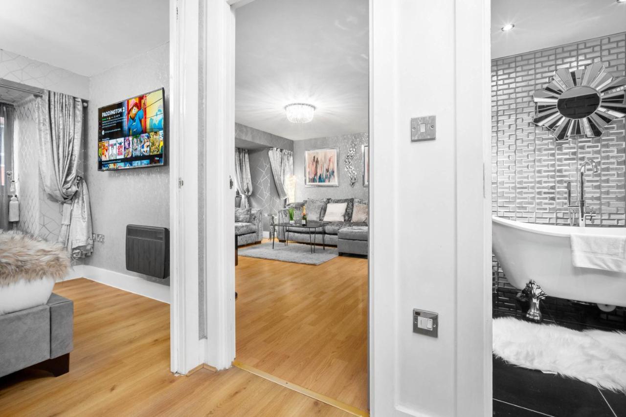 Luxury City Centre Apartment - Parking - Smart Tv - Wifi - Intercom Birmingam Exterior foto